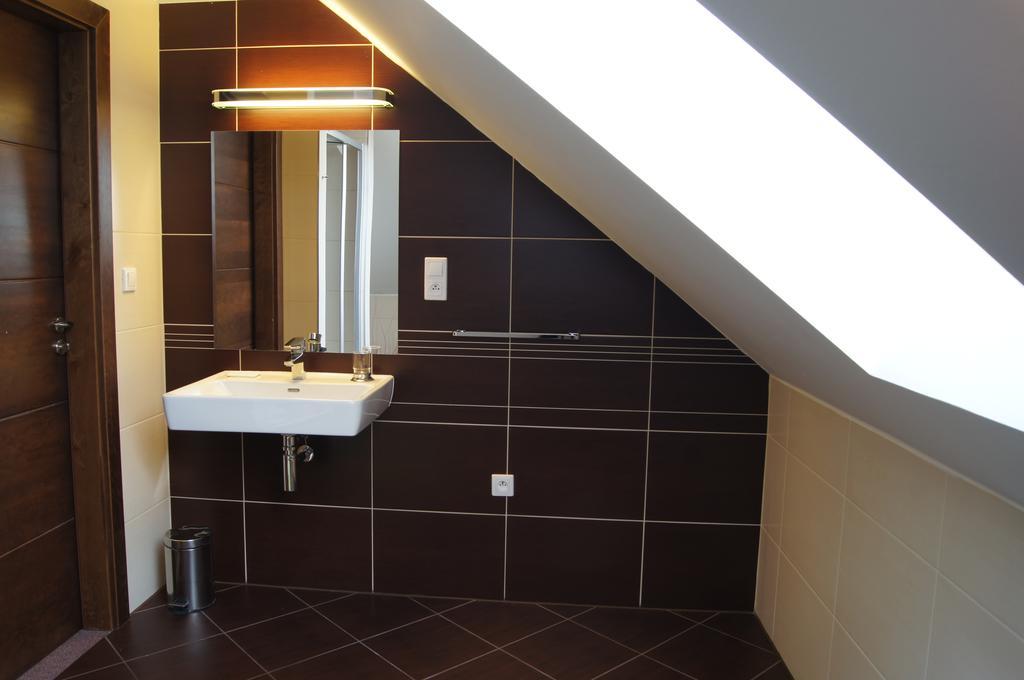 Pension Inspirace A Wellness Self Check-In Kolin Room photo