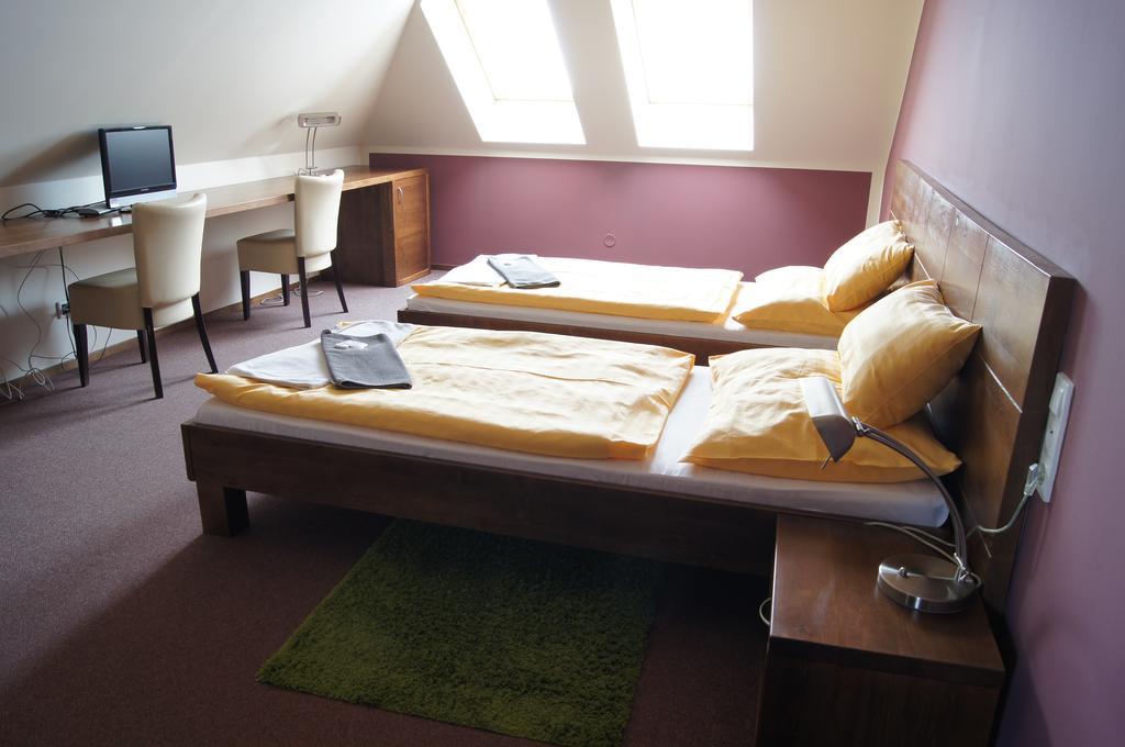 Pension Inspirace A Wellness Self Check-In Kolin Room photo