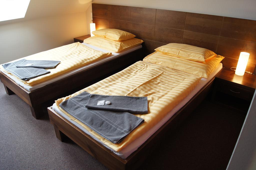 Pension Inspirace A Wellness Self Check-In Kolin Room photo